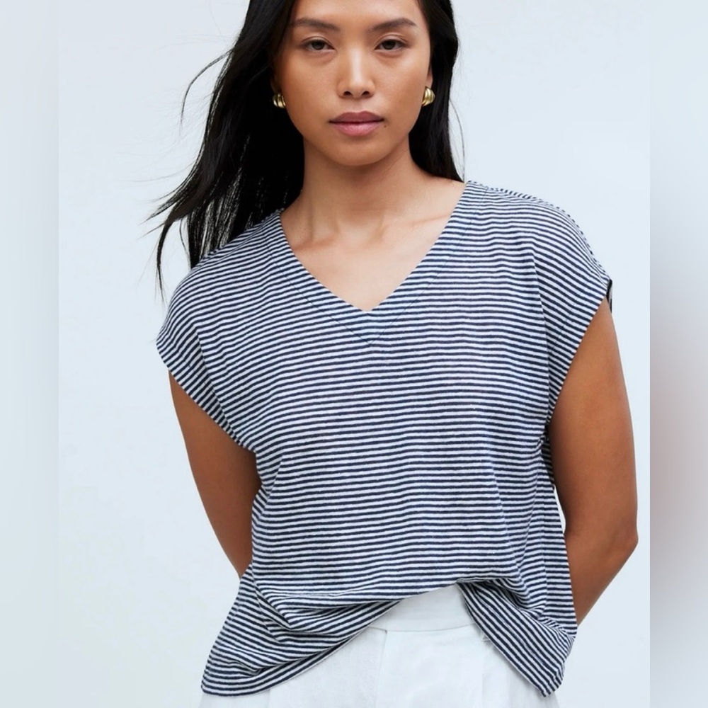Madewell V- Neck Linen Blend Tee Size M ⚓️⚓️⚓️